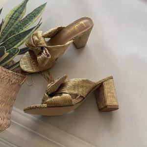 Chaussures de mariage dorées pour femmes, à bout ouvert, talons épais, motif camouflage, dessus en satin respirant, talons hauts confortables pour mariage - Product Image 5