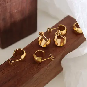 New Minimalist Style C-shaped Chunky Earrings For Women Stainless Steel 18K Gold-plated Waterproof Stud Earrings
