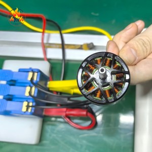 Moteur sans balais OEM ODM 3115-900KV 4214 4320 pour drone, haute efficacité, faible émission de chaleur, composant de puissance pour la construction de châssis de drone DIY pour avions RC - Product Image 2