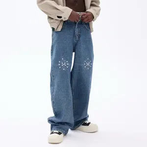 El especialista en productos de jeans para hombre en comercio electrónico responderá preguntas específicas lo mejor que pueda. - Product Image 3