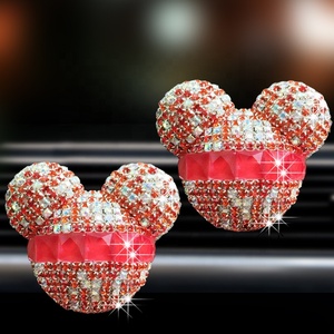 Tête de dessin animé créative pince à parfum pour évent de voiture avec strass solide intérieur voiture climatisation suspendus décoration ornement - Product Image 4