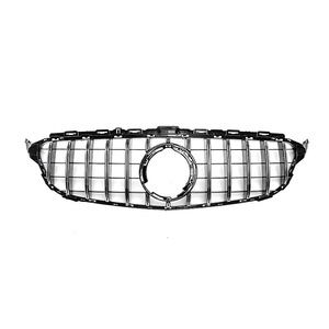 Calandre avant Mercedes-Benz Classe C W205 Noir brillant avec bandes argentées Matériau ABS 2019-2021 - Product Image 2