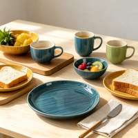 Service de table en céramique EKA fait main, effet pincelé, avec assiettes, bols et tasses à café en grès à glaçure réactive, personnalisable avec logo, idéal pour un cadeau