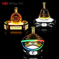 TERMEIN Présentoir de Luxe Moderne en Acrylique pour Bouteilles de Vin, Whisky et Spiritueux, Style Européen, avec Base Lumineuse LED
