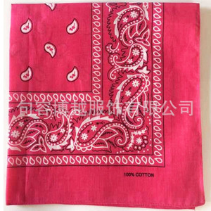 Bandana personnalisée OEM avec logo, texte ou image, idéale pour les uniformes d'équipe et la visibilité de la marque lors de toute occasion - Product Image 4