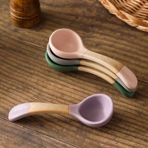 Cuchara de Cerámica Estilo Japonés para Arroz y Sopa, Cuchara de Porcelana de Mango Largo para Ensalada y Postre, Diseño de Mango Curvo, Cuchara para Café - Product Image 4