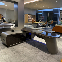 Bureau de direction en L de luxe moderne et high-tech, extensible, avec construction en bois durable et tiroirs de rangement pour bureau de PDG ou domicile