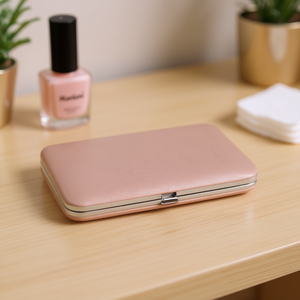 Set manicure Myrva da 16 pezzi con custodia rigida in pelle per strumenti per la cura delle unghie per adulti - Product Image 2