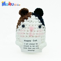 Chat Amigurumi au crochet fait main avec gâteau d'anniversaire, pour le soutien émotionnel, compagnon de bureau positif, décoration d'étagère, cadeau