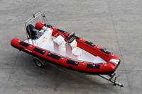 Certifié CE OEM ODM 5.8m Ponton gonflable à commande frontale Petit bateau de pêche de loisirs Bateau RIB avec moteur hors-bord