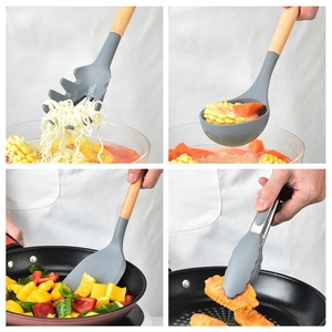 Nouvel ensemble d'ustensiles de cuisine antiadhésifs 11 pièces avec manche en bois, spatule, pelle et outils de pâtisserie - Product Image 5