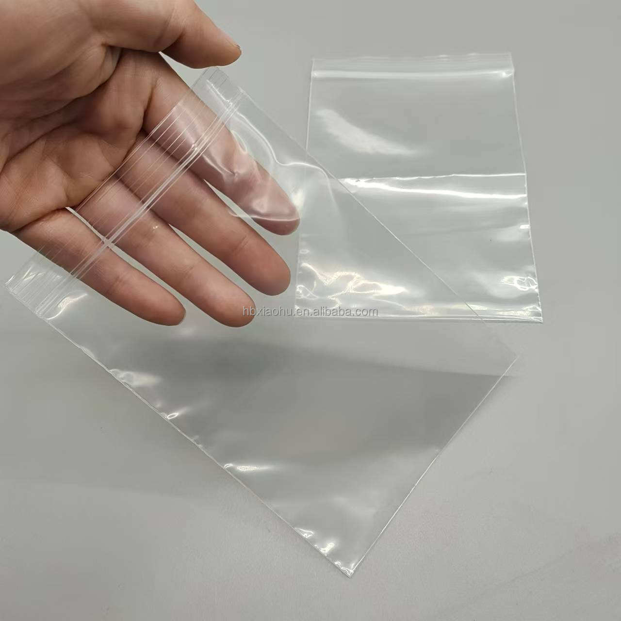 สีโปร่งใส