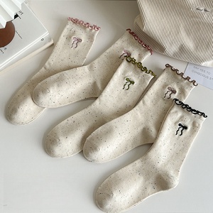 Calcetines de Algodón Transpirables para Niñas, con Lazo y Volantes, Diseño de Primavera, para la Escuela, Uso Diario, con Bordado Personalizado - Product Image 2