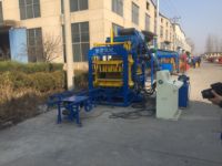 Brique en plastique de machine de Hollowblock et bloc de poutre en béton faisant la machine pour le pavage pour la matière première d'argile