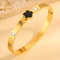 Brazalete de Acero Inoxidable Chapado en Oro de 18K con Diseño de Trébol de Cinco Hojas, Estilo Moderno