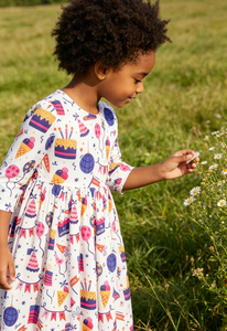 Abito Personalizzato di Alta Qualità in Seta di Latte per Bambine con Tasche e Gonna a Ruota per Festa di Compleanno - Product Image 3