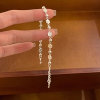 Gelang Bunga Kecil Wanita Gaya Cina Baru Super Fairy Peach Blossom Batu Alam Besi 2025 Hadiah Perhiasan Sahabat Terbaik
