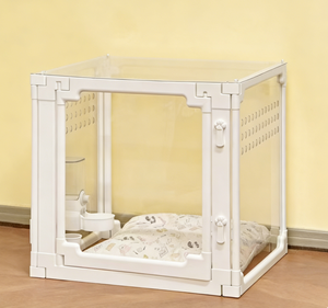 Recinto Moderno Trasparente in ABS/PET per Porcellini d'India e Cani con Design Perforato, Facile Installazione, Sicurezza per Interni. - Product Image 5