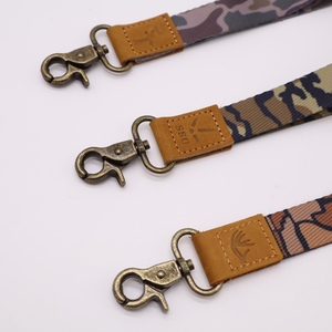 Llavero de cordón corto de camuflaje Llavero de cordón de muñeca de camuflaje con logotipo personalizado - Product Image 5
