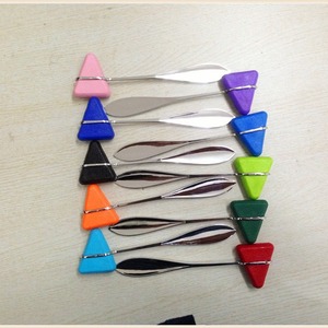 Martillo de percusión todo martillo de diagnóstico triangular negro, martillo neural, recubierto con polvo negro y mango de plástico en aerosol - Product Image 2