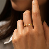 Bague de mariage pour femme en or massif 14 carats, exquise et compacte pour un usage quotidien, un cadeau pour les fêtes ou juste pour le plaisir