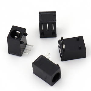 Conector de Alimentación DC003A |   Conector Cilíndrico de 3.5x1.3mm |   Conector de 3 Pines de Montaje Pasante 125 ° Clasificación C |   12V 1A RoHS - Product Image 1
