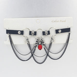 Collier ras du <span class=keywords><strong>cou</strong></span> gothique vintage punk en cuir PU noir avec clous et rivets en forme <span class=keywords><strong>de</strong></span> cœur, collier <span class=keywords><strong>de</strong></span> motard avec pointes réglable - Product Image 3