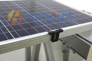 Clip <span class=keywords><strong>de</strong></span> drenaje <span class=keywords><strong>de</strong></span> guía <span class=keywords><strong>de</strong></span> agua <span class=keywords><strong>de</strong></span> Panel Solar HQ MOUNT Fabricante 30mm 35mm 40mm Clips <span class=keywords><strong>de</strong></span> limpieza <span class=keywords><strong>de</strong></span> módulo PV - Product Image 3
