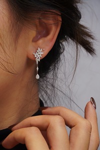 <span class=keywords><strong>Pendientes</strong></span> colgantes de diamante de <span class=keywords><strong>corte</strong></span> de pera para mujer, aretes largos de <span class=keywords><strong>oro</strong></span> <span class=keywords><strong>blanco</strong></span> sólido de 18K, aretes ostentosos estrellados, joyería elegante - Product Image 6