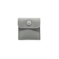 8.5*10cm coloris Gris flannellette fourrures sur l'extérieur et l'intérieur bouton pression bijoux emballage sac pochette à bijoux