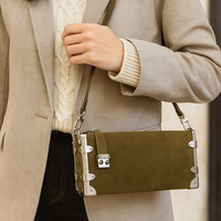 Nouvelle mode sac à bandoulière en cuir de haute qualité en daim marron pour femmes sac à main matériel argenté pour femmes sacs à main de luxe pour femmes