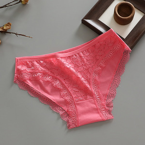 Intimo Femminile in Cotone e Pizzo - Traspirante, Sexy, a Vita Bassa, Modellante per Glutei e Pancia (Sottile) - Product Image 5