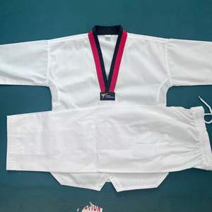 Barato logotipo personalizado blanco duradero transpirable <span class=keywords><strong>Taekwondo</strong></span> mejor calidad Kimono <span class=keywords><strong>Taekwondo</strong></span> artes marciales desgaste <span class=keywords><strong>Dobok</strong></span> <span class=keywords><strong>Taekwondo</strong></span> adultos - Product Image 2