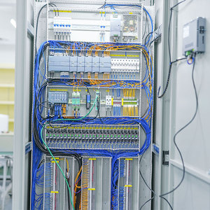 मीगो 3-चरण 110kw आउटडोर स्मार्ट पावर बॉक्स 110kw सौर वितरण के लिए कैबिनेट विद्युत उपकरण - Product Image 4