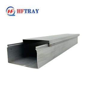 Bandeja de Cables de Aluminio HFTRAY de 100 mm con Riel Lateral Sólido y Acabado Anodizado para Instalación de Cables - Product Image 5