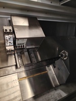 Centre de tournage CNC à lit incliné TCK60, alésage de 80 mm, moteur principal de 15 kW, mandrin hydraulique, broche simple, machine de découpe de métaux