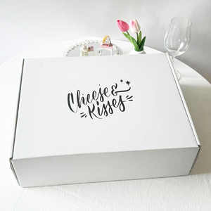 Bán buôn bảng sóng trắng xuống áo khoác quần jean may mặc bao bì lớn bưu phẩm vận chuyển hộp với logo - Product Image 1