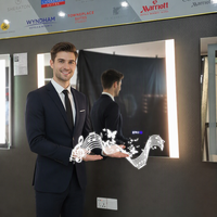 Miroir LED intelligent mural pour salle de bain, étanche, anti-explosion, avec capteur tactile, pour hôtel 5 étoiles