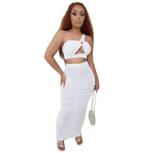 Ensemble deux pièces pour femme avec haut halter et <span class=keywords><strong>jupe</strong></span> ornés de métal - Product Image 2