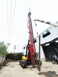 Machine de forage rotative hydraulique multifonctionnelle haute performance pour pieux CFA de 20 m - Product Image 3