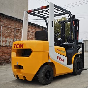 מלגזות <span class=keywords><strong>TCM</strong></span> משומשות באיכות גבוהה ובמחיר נמוך, תוצרת יפן, במשקלים של 3, 5, 10, 15, 20, 25 ו-30 טון, זמינות בהפיי. - Product Image 4