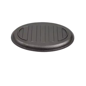 屋内および屋外で使用するための魚およびステーキ皿用の木製ベースの焼けるようなグリルパンを備えた楕円形の鋳鉄ステーキプレート - Product Image 1