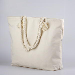 Borsa Tote Grande in Tela Personalizzata da Donna con Manici in Corda, Stile Minimalista Fatto a Mano per Uso Quotidiano o Regalo - Product Image 3