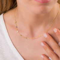 EManco - Collar con Colgante Lateral de Acero Inoxidable con Nombre y Piedra de Nacimiento Personalizada, 26 Letras, para Niños y Mujeres