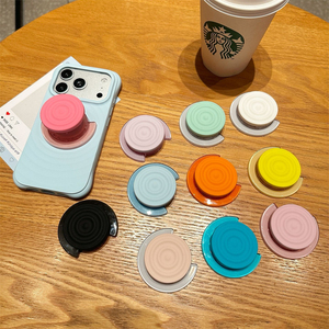ที่ยึดโทรศัพท์มือถือแม่เหล็กแรงสูงรูปทรงตัว C พร้อมที่จับแบบ PopSockets ซิลิโคนพับได้ พกพาสะดวก - Product Image 1