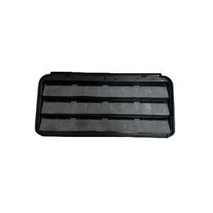 Cache de ventilation de l'aile arrière Tesla Model 3 Y, à clipser, en plastique noir, référence 1098751-00-C - Product Image 4