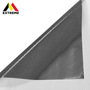 Autocollant en <span class=keywords><strong>vinyle</strong></span> <span class=keywords><strong>perforé</strong></span> brillant auto-adhésif pour vitres, 120 g/m²/140 g/m², <span class=keywords><strong>micro</strong></span>-<span class=keywords><strong>perforé</strong></span>, vision unidirectionnelle, graphique UV résistant à l'eau - Product Image 5