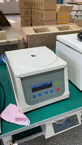 צנטריפוגה קלינית ניידת במהירות גבוהה <span class=keywords><strong>12</strong></span> צינורות מכשיר מעבדה למכשיר רפואי - Product Image 4