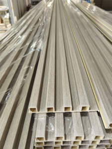 Revestimiento de Paredes, Diseño de Paneles Acústicos Ranurados de WPC para Interiores, Paneles de Pared Interiores - Product Image 3