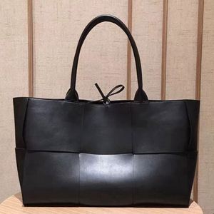 Bolso de diseñador para mujer, bolso de compras tejido de cuero genuino de lujo para mujer, bolso cruzado de hombro con tirantes, venta al por mayor, 2025 - Product Image 5